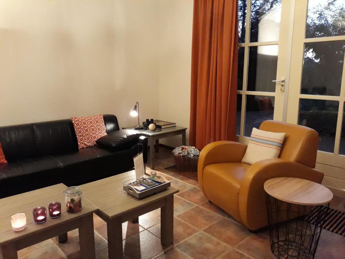 Vakantiehuisje Achter Odiliapeel Экстерьер фото