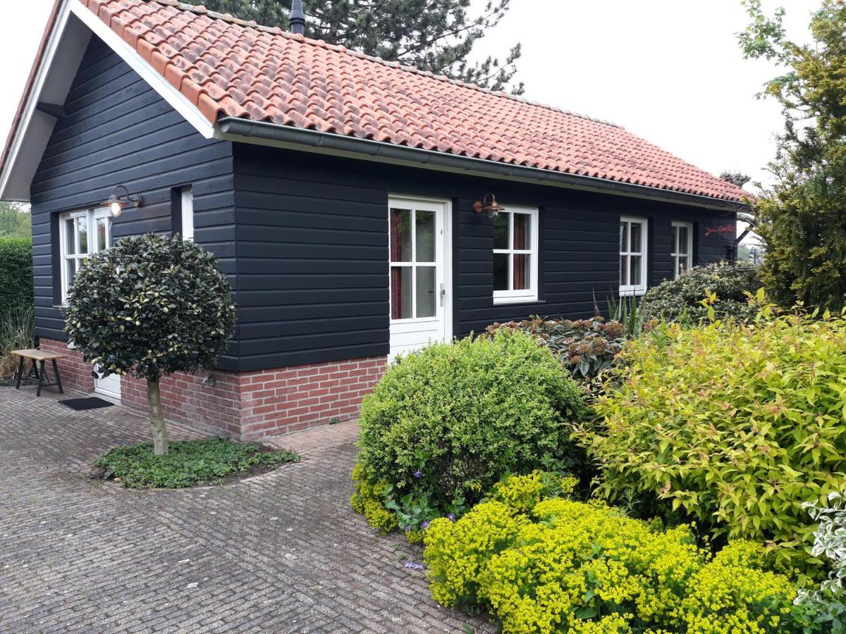Vakantiehuisje Achter Odiliapeel Экстерьер фото