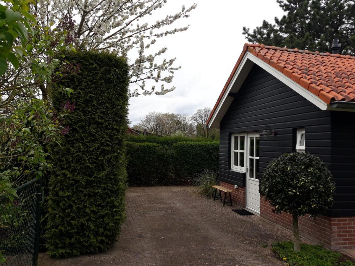Vakantiehuisje Achter Odiliapeel Экстерьер фото